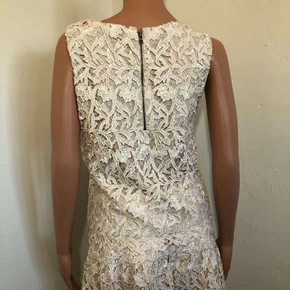 Alice + Olivia M 6 Jayce Guipure Lace Top Skirt - Picture 7 of 8